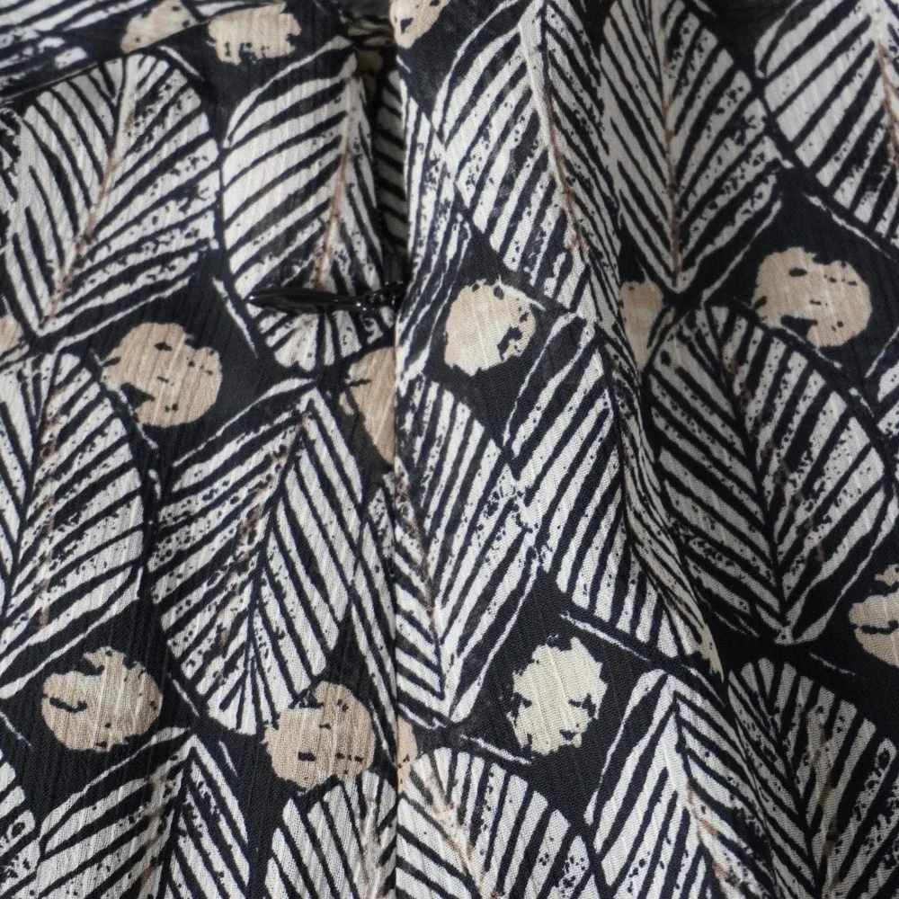Sigrid‎ Olsen Petite Skirt A Line Leaf Print Black Beige Womens Size 6